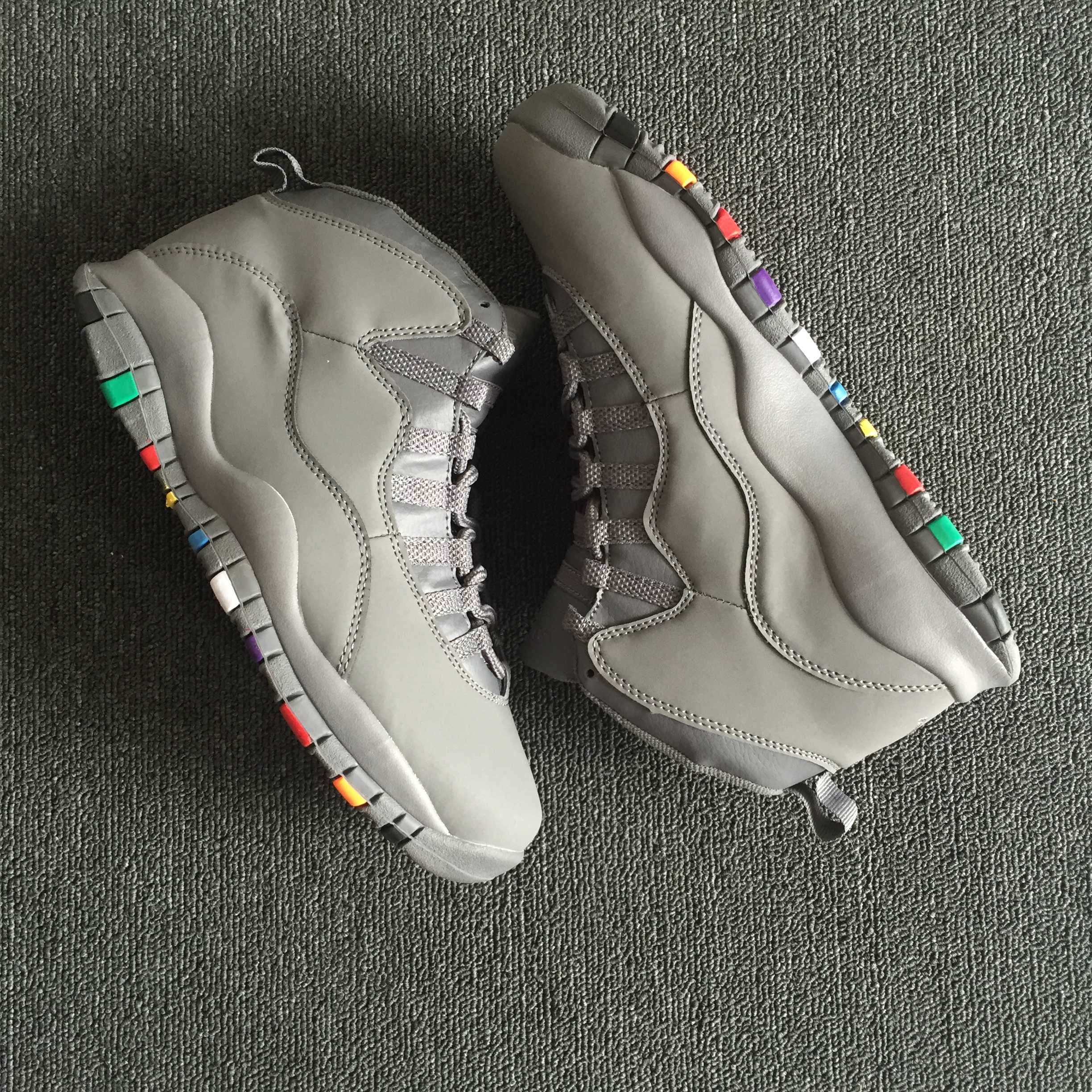 Air Jordan 10 Retro Grey Colorful Sole